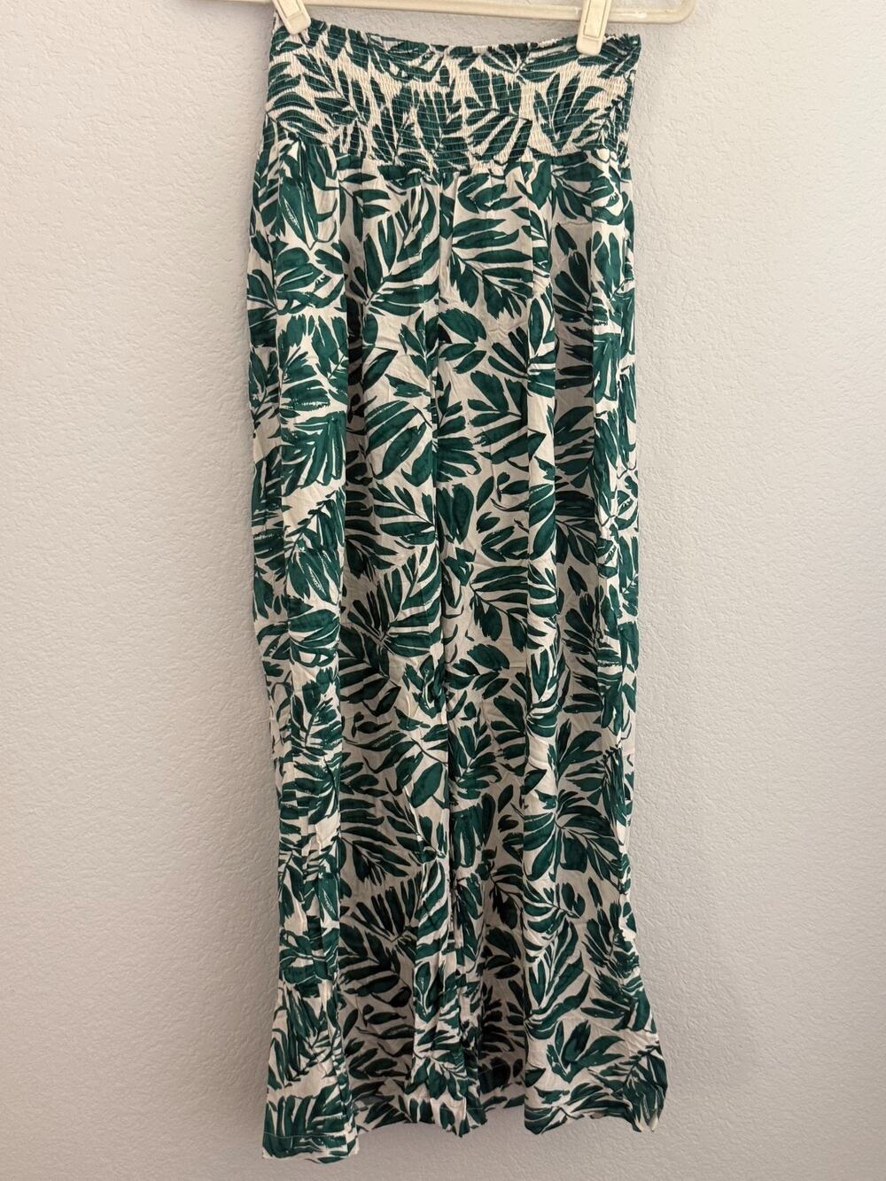 Aakaa Tropical Leaf Wide Leg Pants Women’s Large Smocked Waist Resort Boho
